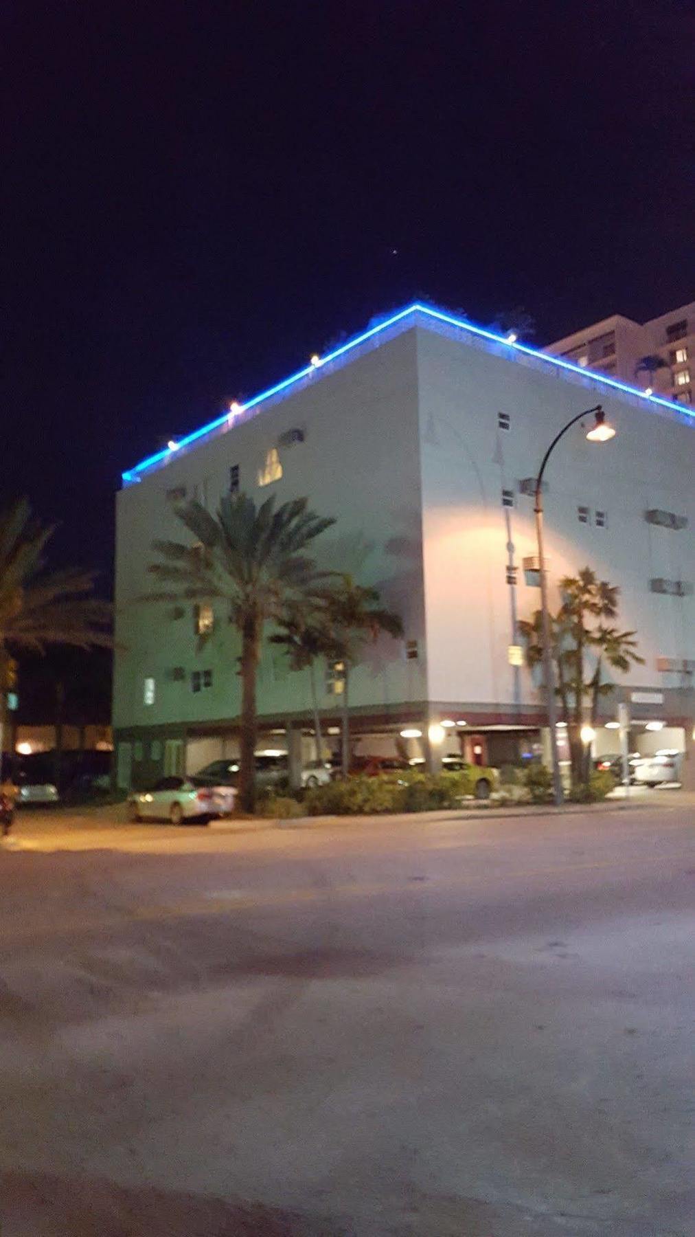 Rooftop Resort - Clothing Optional - Adult Only Hollywood Ngoại thất bức ảnh