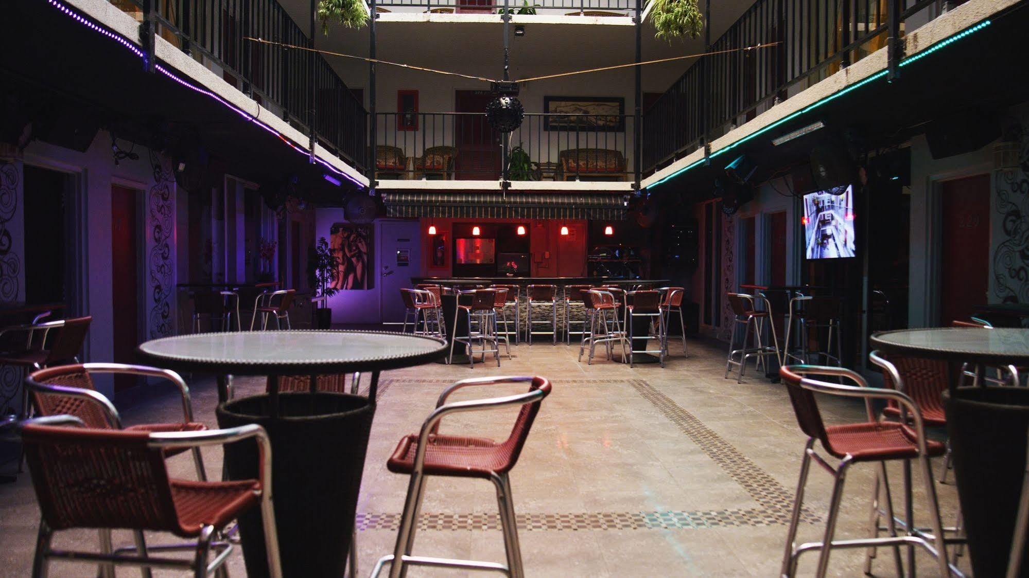 Rooftop Resort - Clothing Optional - Adult Only Hollywood Ngoại thất bức ảnh